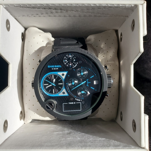 Diesel Watch - Picture 2 of 10